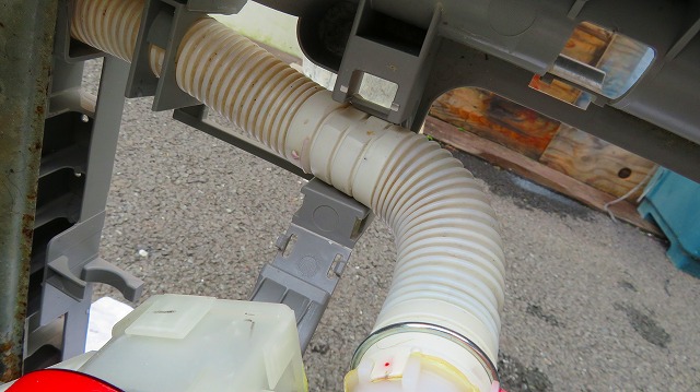 hitachi-drainage-hose-repair (8)